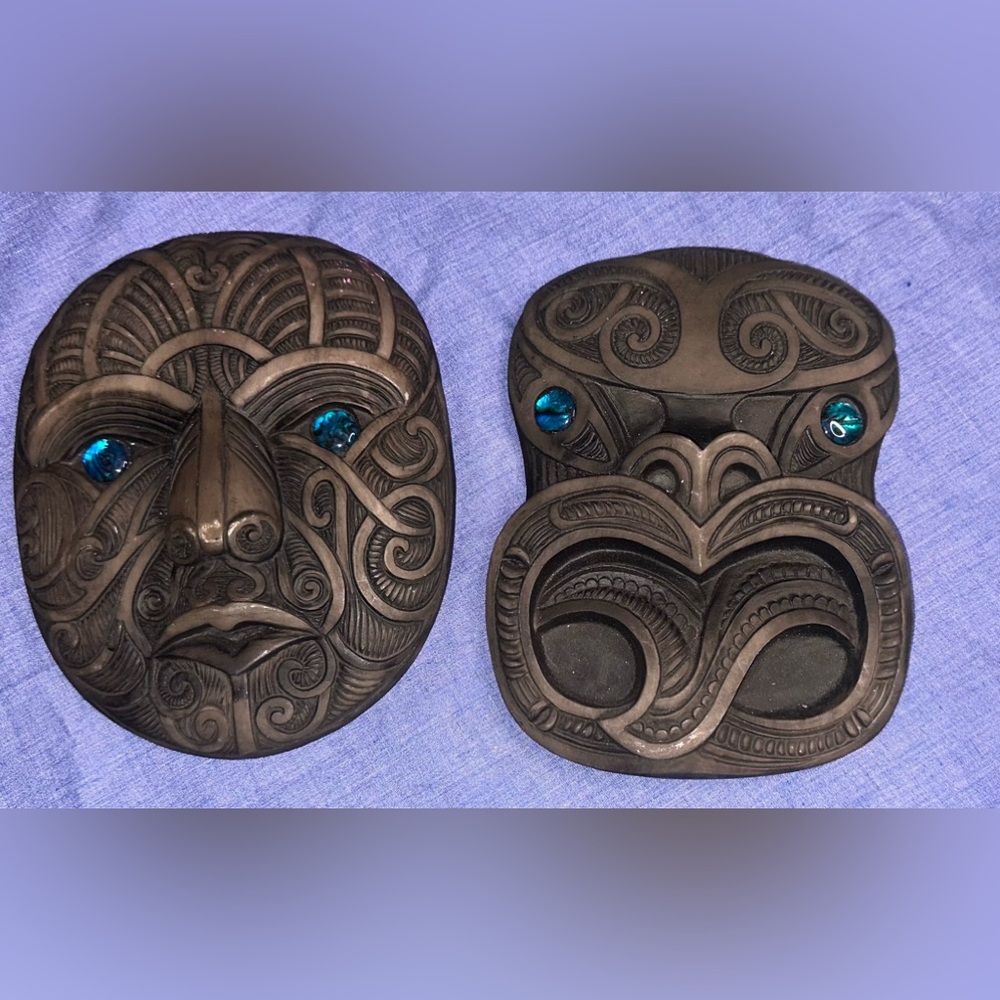 Maori Resin Mask, Wall hanging